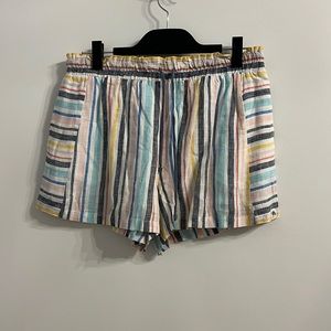 New with tags - splendid linen colorful stripe shorts, size medium.